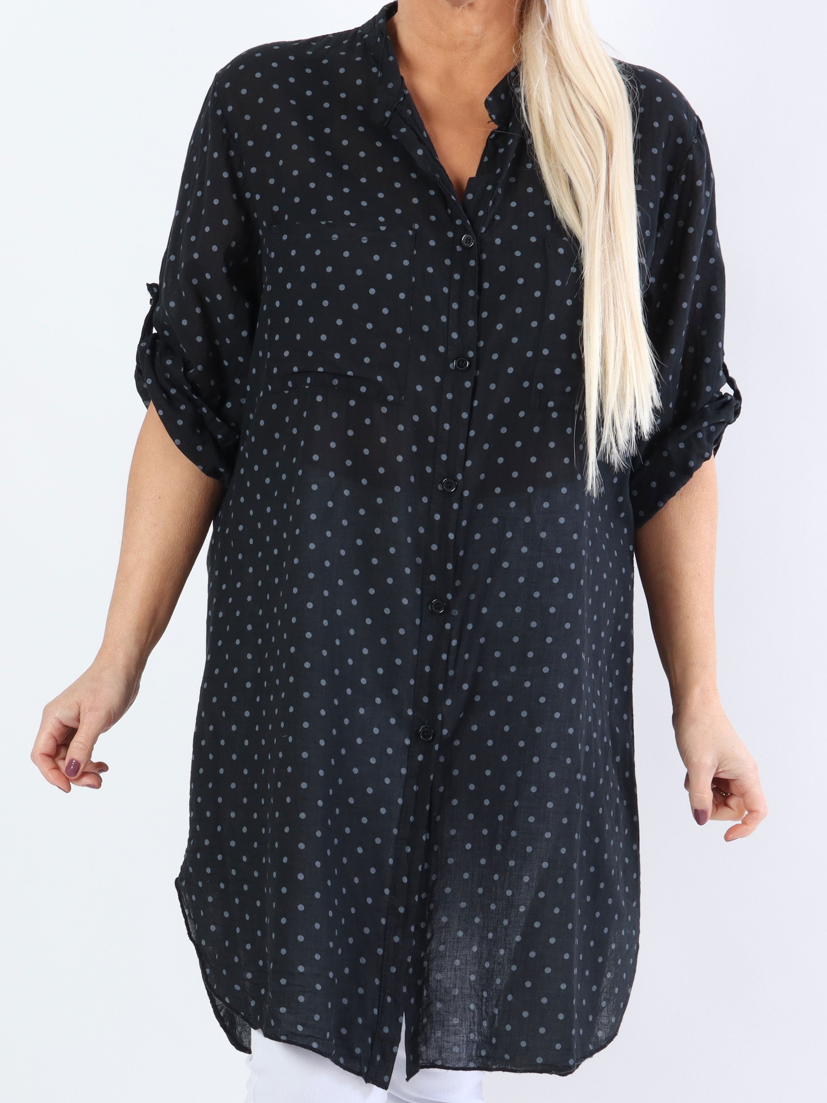 Linda - Plus size skjorta i bomull med små prickar